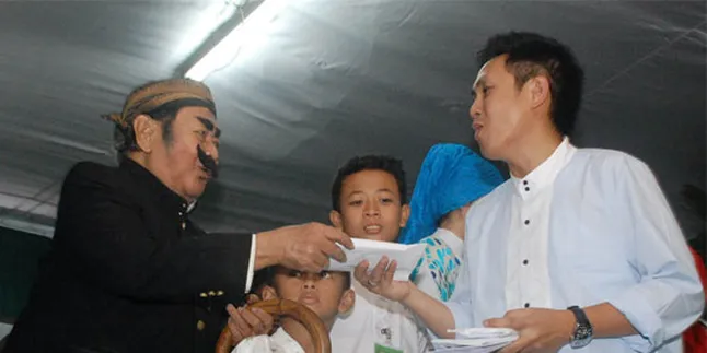 Eko Patrio Bantu Senior Dunia Hiburan