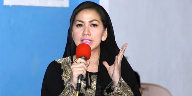 Lebaran, Venna Melinda Sowan ke SBY, Baru ke Orang Tua
