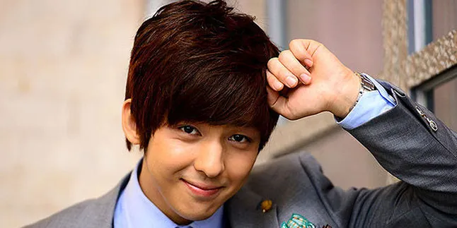 Happy 25th Birthday 'Killer Smile' Kibum Super Junior!