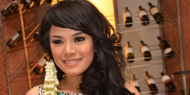 Lagi, Nikita Mirzani 'Perang' di Twitter