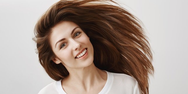 10 Ways to Quickly and Naturally Lengthen Hair, Without Side Effects