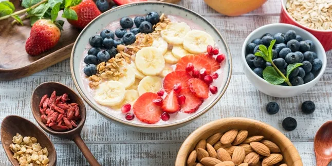 10 Cara Membuat Salad Buah-Buahan Penuh Kesegaran Dengan Berbagai Macam Saus