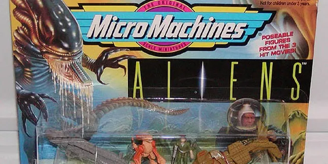 10 Merchandise Film Ini Bikin Ilfil