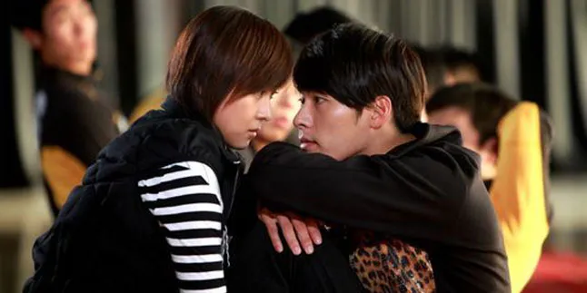 10 Pasangan Favorit Drama Korea Paling Dikenang! 10 Pasangan Favorit Drama Korea Paling Dikenang!