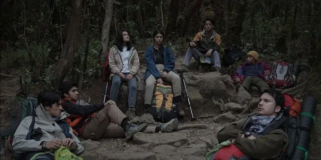 10 Recommendations for Mountain and Climbing Themed Movies That Get Your Adrenaline Pumping