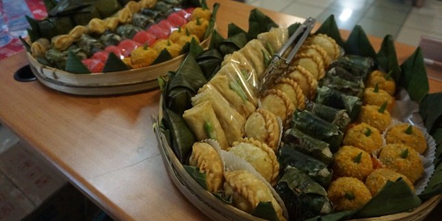 10 Recommendations for Sweet and Savory Traditional Snacks, Suitable for Arisan Events
