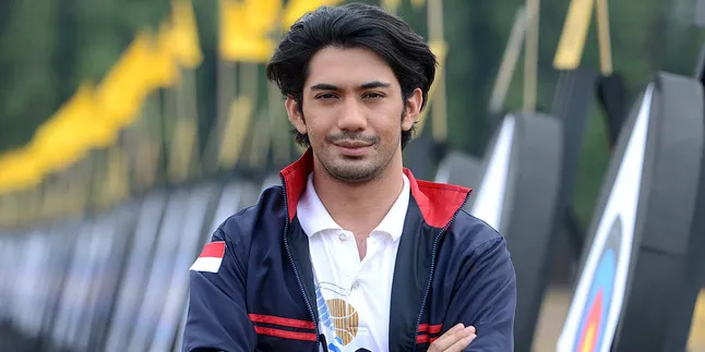 10 Tahun Sukses Berkarya, Ternyata Ini Rahasia Reza Rahadian