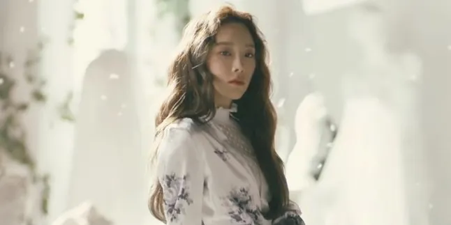 10 Tato Cantik yang Hiasi Tubuh Taeyeon SNSD, Apa Saja Maknanya? 10 Tato Cantik yang Hiasi Tubuh Taeyeon SNSD, Apa Saja Maknanya?
