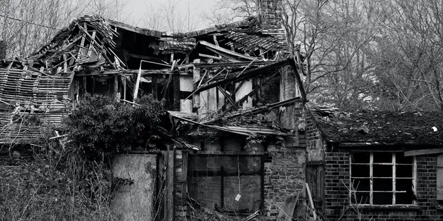 11 Arti Mimpi Rumah Roboh Menurut Primbon Jawa, Tak Semua Tafsirannya Bermakna Kesialan