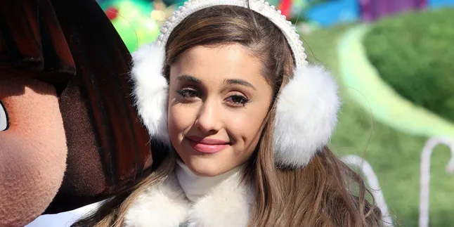 12 Hal Yang Bikin Kamu Makin Cinta Si Cantik Ariana Grande 12 Hal Yang Bikin Kamu Makin Cinta Si Cantik Ariana Grande
