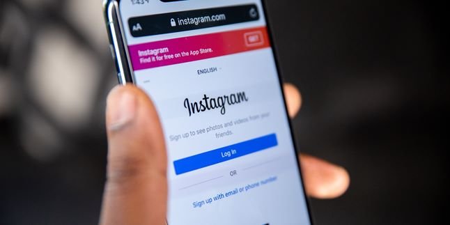 150 Kata-Kata untuk Caption Instagram yang Kece dan Kekinian, Ungkapan Perasaan Bahagia - Galau