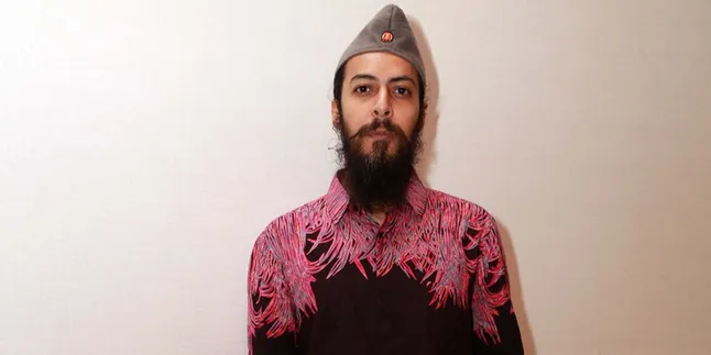 2 Tahun Panjangkan Jenggot, Alex Abbad Bintangi 3 Film Religi