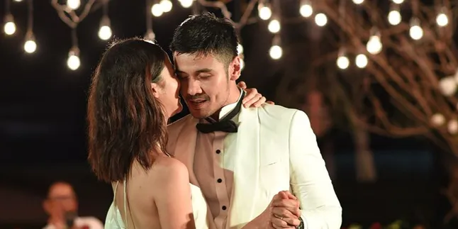 3 Bulan Pacaran, Putri Marino & Chicco Jerikho Mantap Membina Rumah Tangga 3 Bulan Pacaran, Putri Marino & Chicco Jerikho Mantap Membina Rumah Tangga