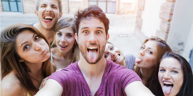 3 Pose Groupfie Seleb Terbaik Sepanjang Sejarah