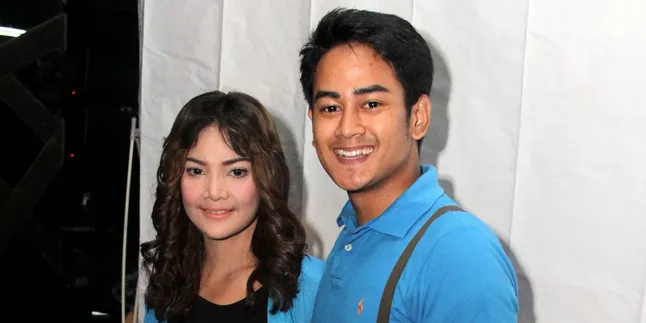 3 Tahun Bersama, Dwi Andhika dan Irma Dharmawangsa Akhirnya Putus 3 Tahun Bersama, Dwi Andhika dan Irma Dharmawangsa Akhirnya Putus