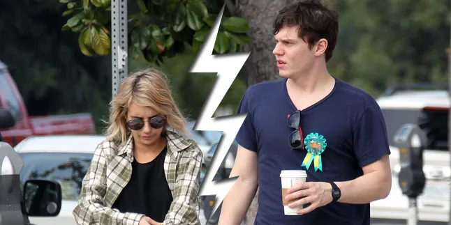 3 Tahun Bersama, Emma Roberts dan Evan Peters Akhiri Pertunangan 3 Tahun Bersama, Emma Roberts dan Evan Peters Akhiri Pertunangan