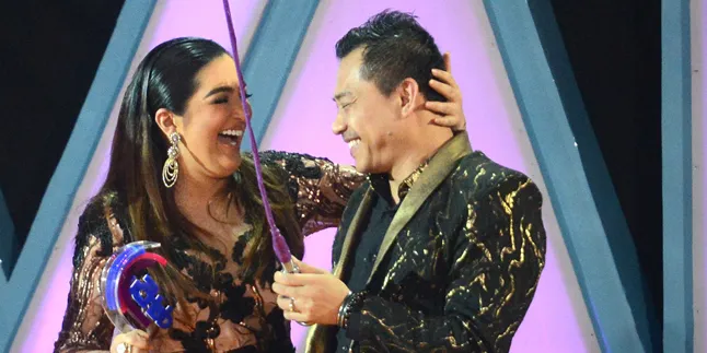 3 Tahun Menikah, Ashanty Tulis Ungkapan Cinta Romantis Buat Anang