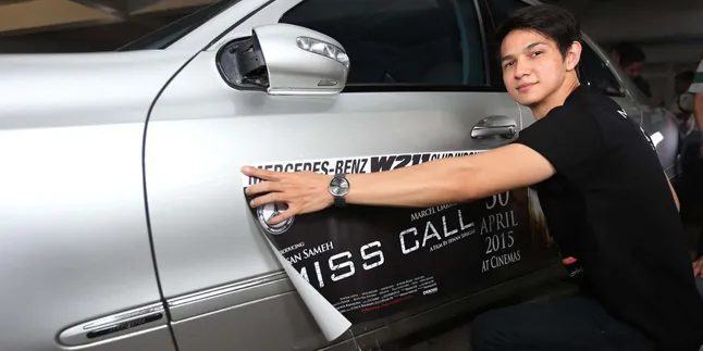 30 Mobil Mewah Iringi Marcell Darwin Menuju Premier 'MISS CALL'