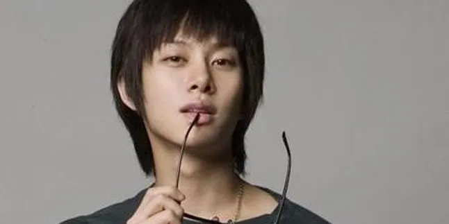 31 Agustus 2013, Heechul Super Junior Akhiri Wajib Militer!