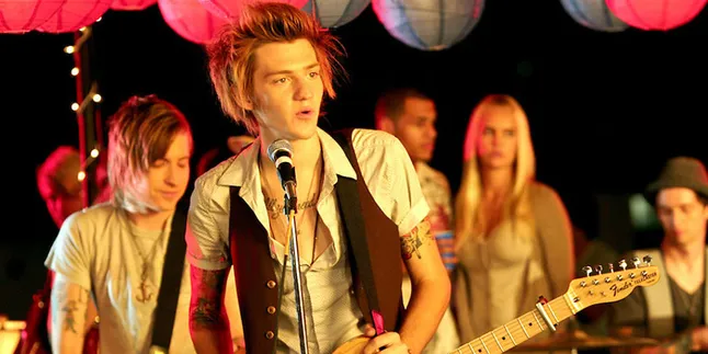 3500 Tiket All Time Low - A Rocket To The Moon Ludes!