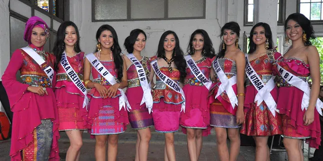 38 Finalis Perebutkan Mahkota Puteri Indonesia 2014