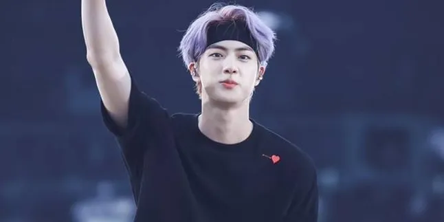 4 Bakat Luar Biasa Jin BTS Selain Menyanyi dan Menari, Apa Saja Ya?