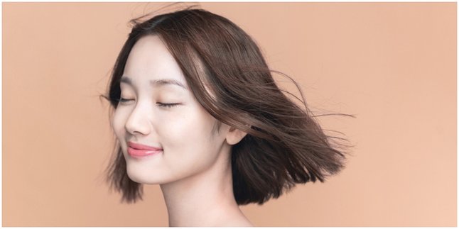 4 Women's Hairstyles that Radiate Artistic Aura, Worth Trying this Year