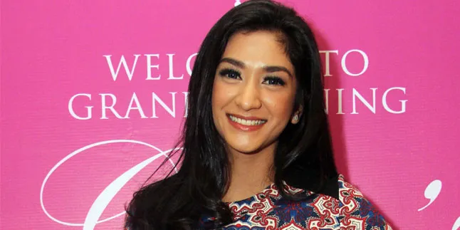 4 Hari Jelang Perkawinan, Fanny Ghassani Batal Nikah 4 Hari Jelang Perkawinan, Fanny Ghassani Batal Nikah