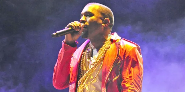 4 Juli, Kanye West Rilis Debut Single Plus Klip