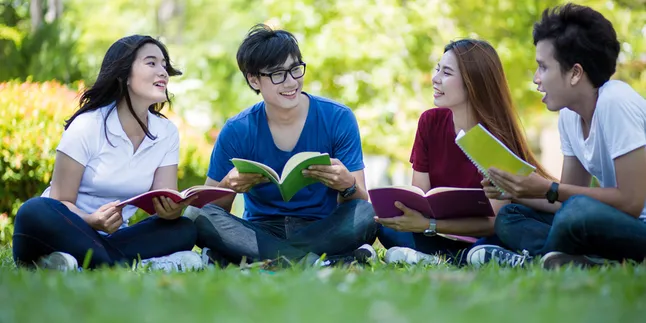 4 Tipe Senior yang Bakal Kamu Temui di Kampus, Siap-Siap Ya!