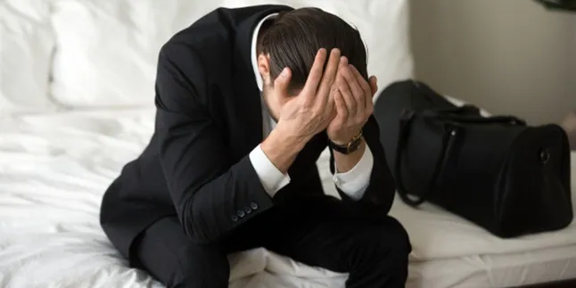 40 Kata-Kata Sakit Kepala Karena Hidup yang Melelahkan dan Bikin Putus Asa