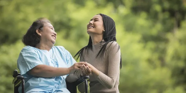 43 Kata-Kata untuk Ibu yang Sedang Sakit Agar Cepat Sembuh, Penuh Doa Terbaik dari Anak