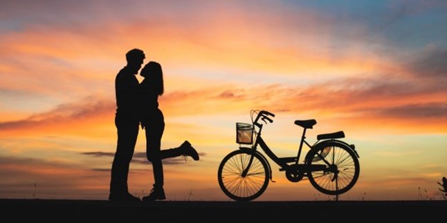 90 Caption Romantis Singkat Penuh Makna, Menyentuh Hati - Rekatkan Hubungan dengan Pasangan