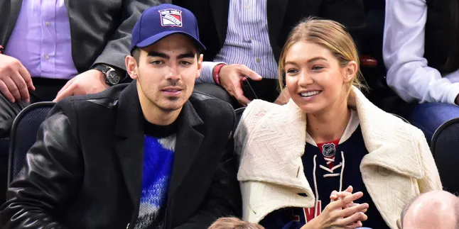 5 Alasan Gigi Hadid - Joe Jonas Tak Boleh Putus, Mau Tahu? 5 Alasan Gigi Hadid - Joe Jonas Tak Boleh Putus, Mau Tahu?