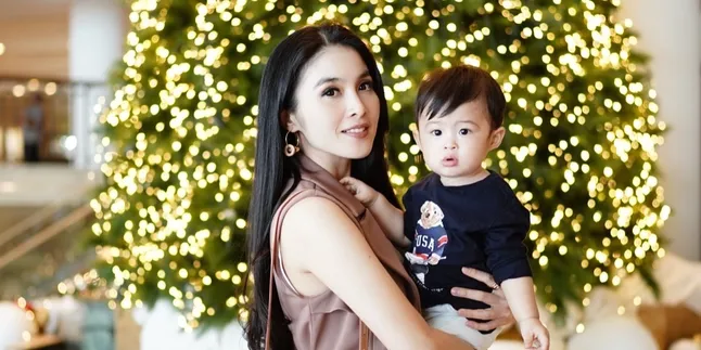 5 Hadiah Mewah Raphael Moeis Anak Sandra Dewi, Sampai Miliaran Rupiah! 5 Hadiah Mewah Raphael Moeis Anak Sandra Dewi, Sampai Miliaran Rupiah!