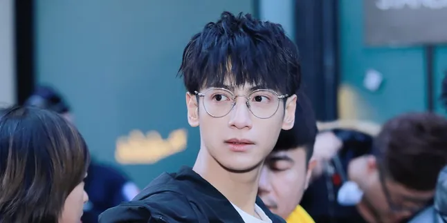 5 Potret Aktor Drama China Zaman Dulu Vs Sekarang, Mana yang Paling Berubah? 5 Potret Aktor Drama China Zaman Dulu Vs Sekarang, Mana yang Paling Berubah?