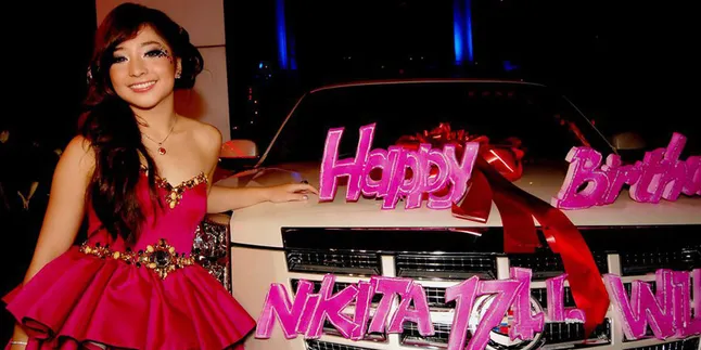 5 Seleb Yang Dapat Hadiah Mobil Mewah Saat Ulang Tahun