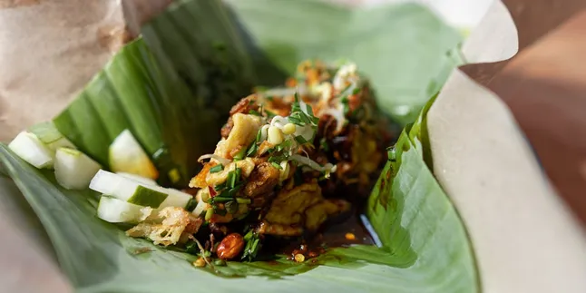 5 Variasi Pecel Lontong yang Wajib Dicoba di Rumah Sebagai Sajian Makanan Keluarga 5 Variasi Pecel Lontong yang Wajib Dicoba di Rumah Sebagai Sajian Makanan Keluarga