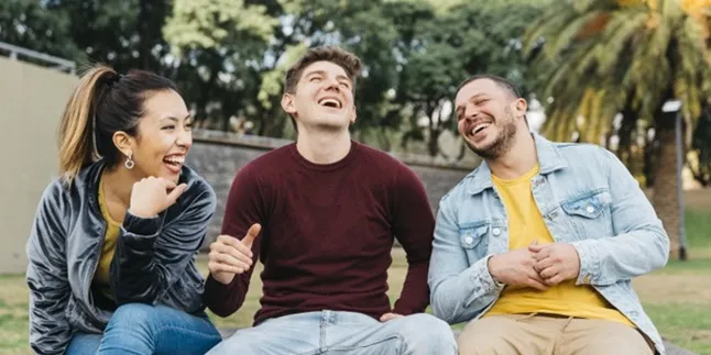 50 Kata-Kata Kebersamaan Lucu dengan Keluarga - Sahabat, Gambarkan Keseruan Saat Bersama