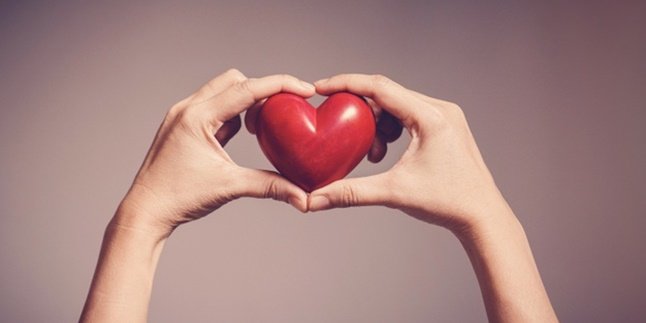55 Kata-Kata tentang Hati Menyentuh Penuh Makna, Bikin Lebih Peka - Hidup Bahagia