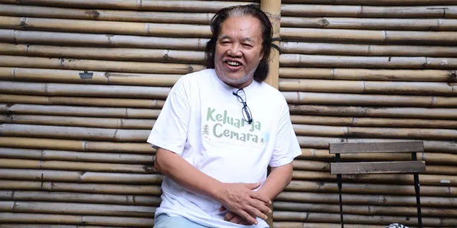 6 Fakta Arswendo Atmowiloto Penulis Naskah 'KELUARGA CEMARA', Tidak Tamat Kuliah