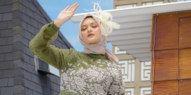 6 Inspirasi Model Baju Gamis Terbaru Lebaran 2025, dari yang Simpel - Paling Elegan