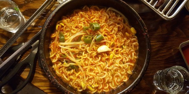 6 Practical Korean Instant Noodle Recipes, Perfect as Comfort Food in the Rainy Season