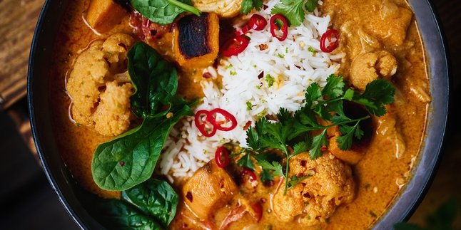 6 Practical and Foolproof Thai Red Curry Recipes to Make at Home