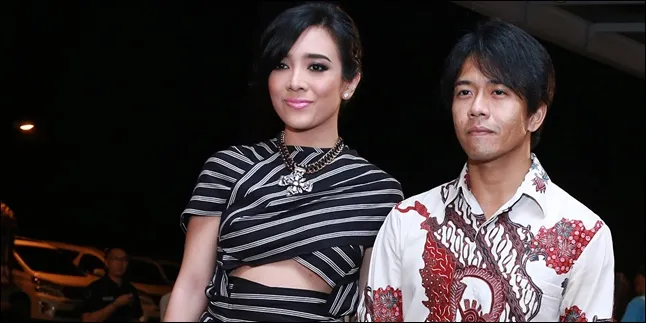 6 Tahun Menikah, Dea Ananda dan Suami Mau Honeymoon Lagi? 6 Tahun Menikah, Dea Ananda dan Suami Mau Honeymoon Lagi?