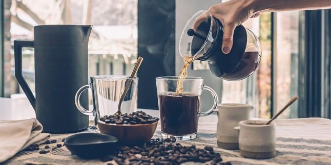 6 Tips for Safe Coffee Consumption for Your Stomach and Heart, Along with the Caffeine Content in Each Type