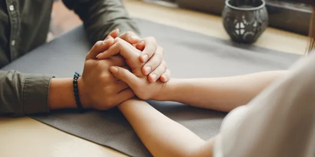 60 Kata-Kata Bersyukur Memilikimu Penuh Makna, Jadi Ungkapan Cinta Menyentuh