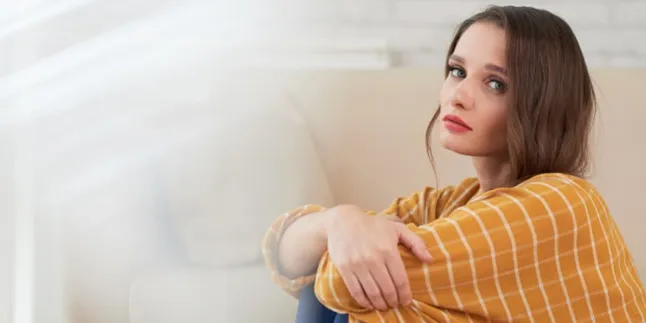 64 Kata-Kata Sedih Menyentuh Hati Wanita, Penuh Haru Tapi Jadi Introspeksi Diri