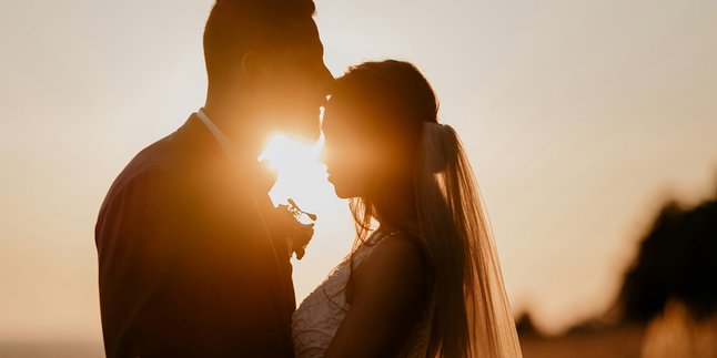 7 Meanings of Dreaming About a Wife Remarrying, Could Be a Good Sign or a Important Warning