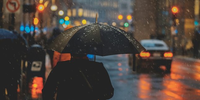 7 Meanings of Dreaming About Rain According to Javanese Astrology, Bringing Many Good Signs